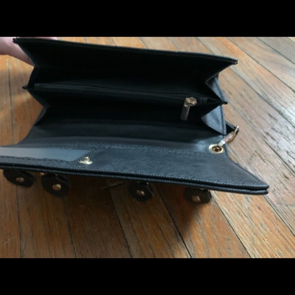 GUCCI WALLET - Picture 3 of 3